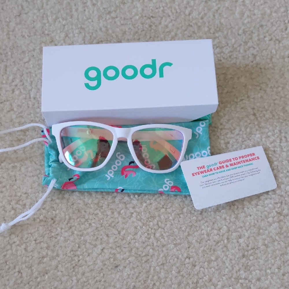Brand New Women's Goodr Au Revoir, Gopher White Pink Polarized Sunglasses
